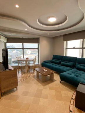 Crescent of the Lake Luxury Apartment